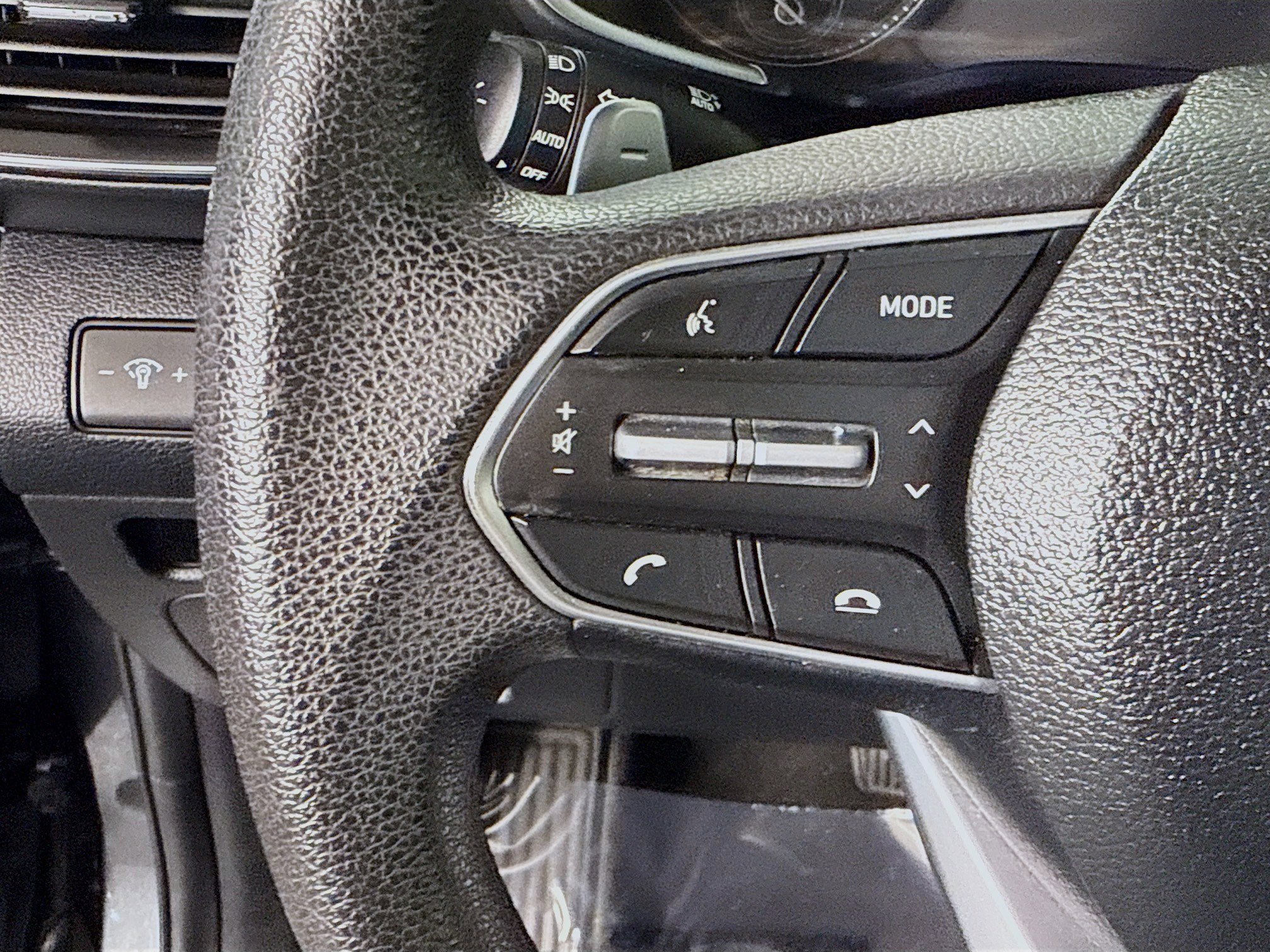 Used 2022 Hyundai Santa Fe SEL image 14