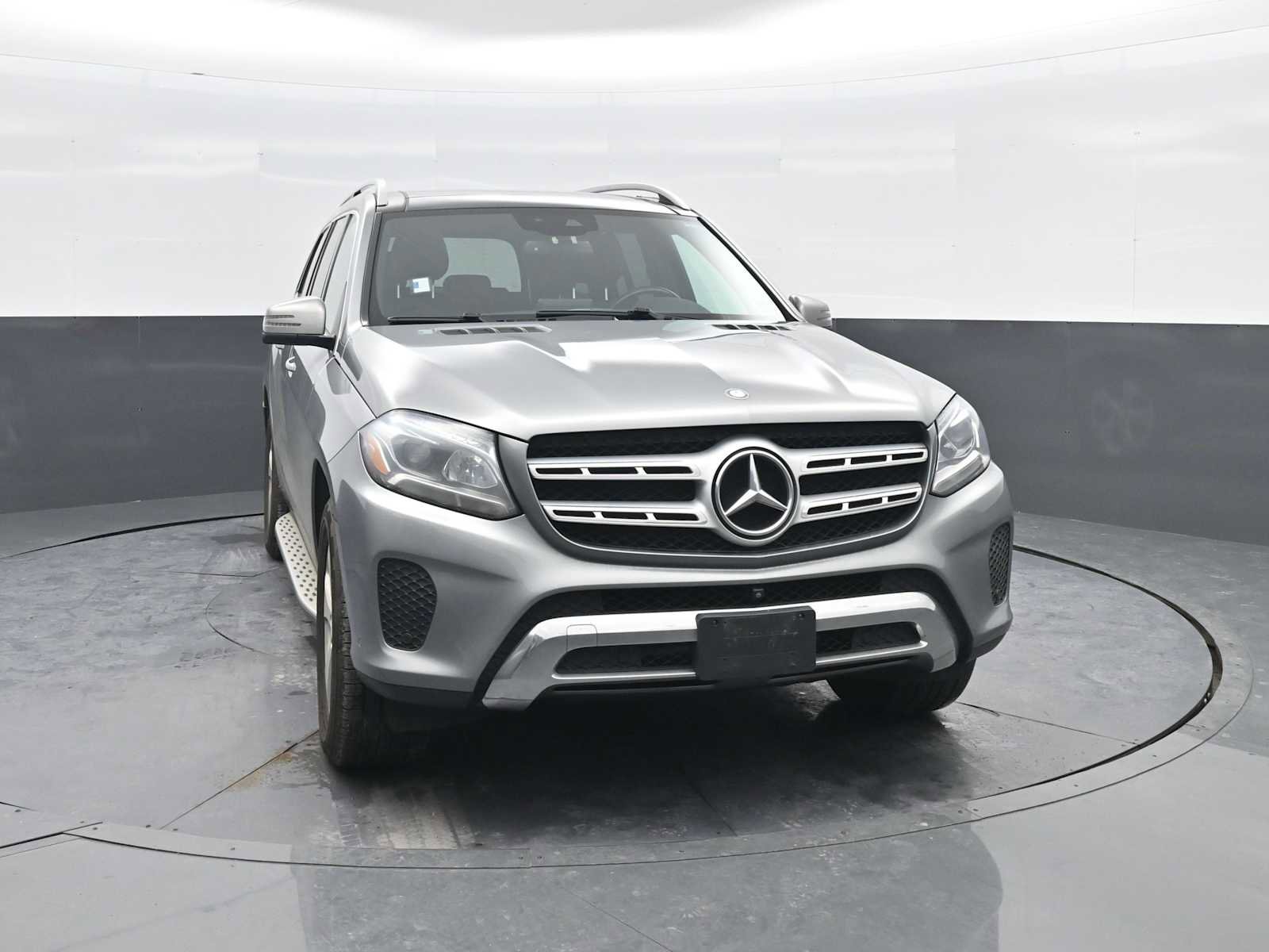 Used 2017 Mercedes-Benz GLS 450 4MATIC image 2