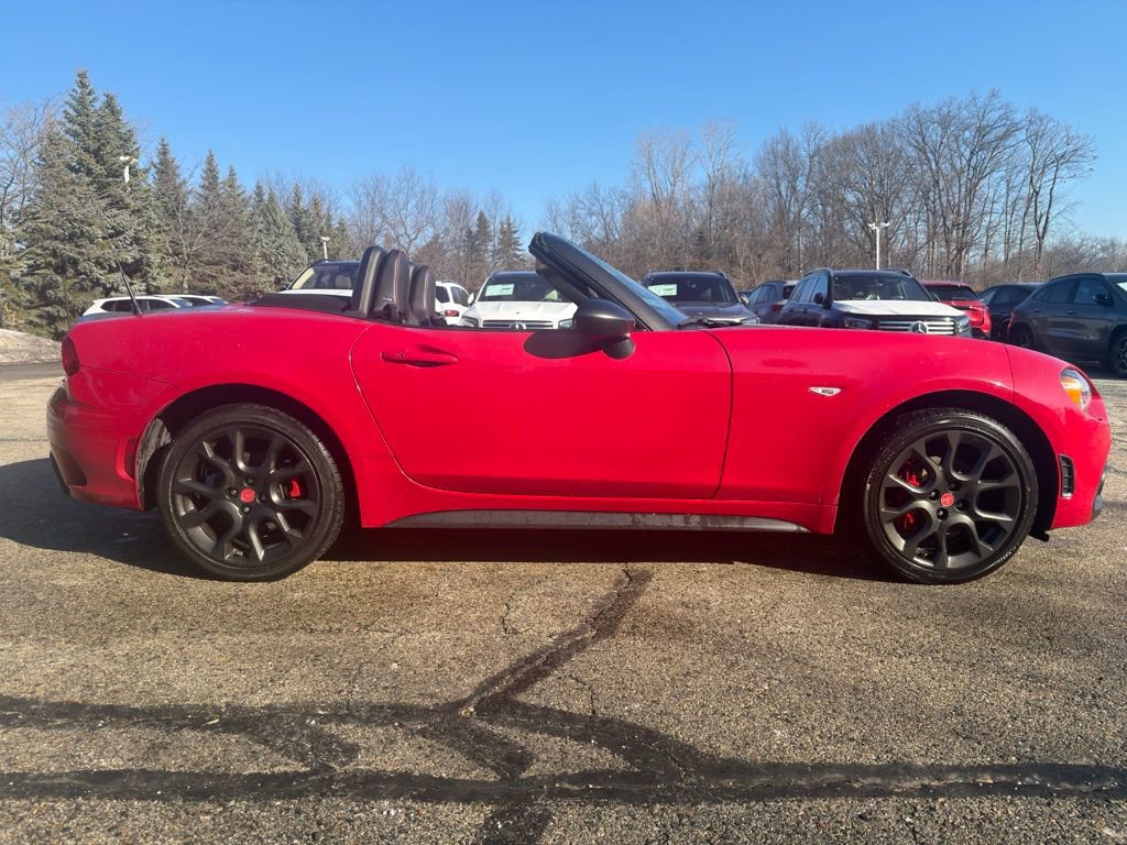 Used 2018 FIAT 124 Spider Abarth w/ Convenience Group image 8