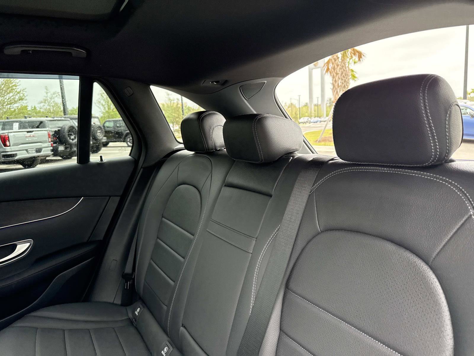 Used 2022 Mercedes-Benz GLC 300 4MATIC image 16