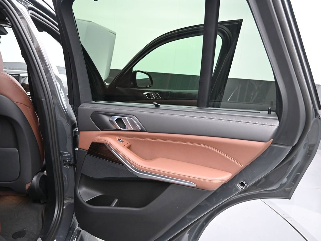 New 2026 BMW X5 sDrive40i w/ M Sport Package RWD image 23