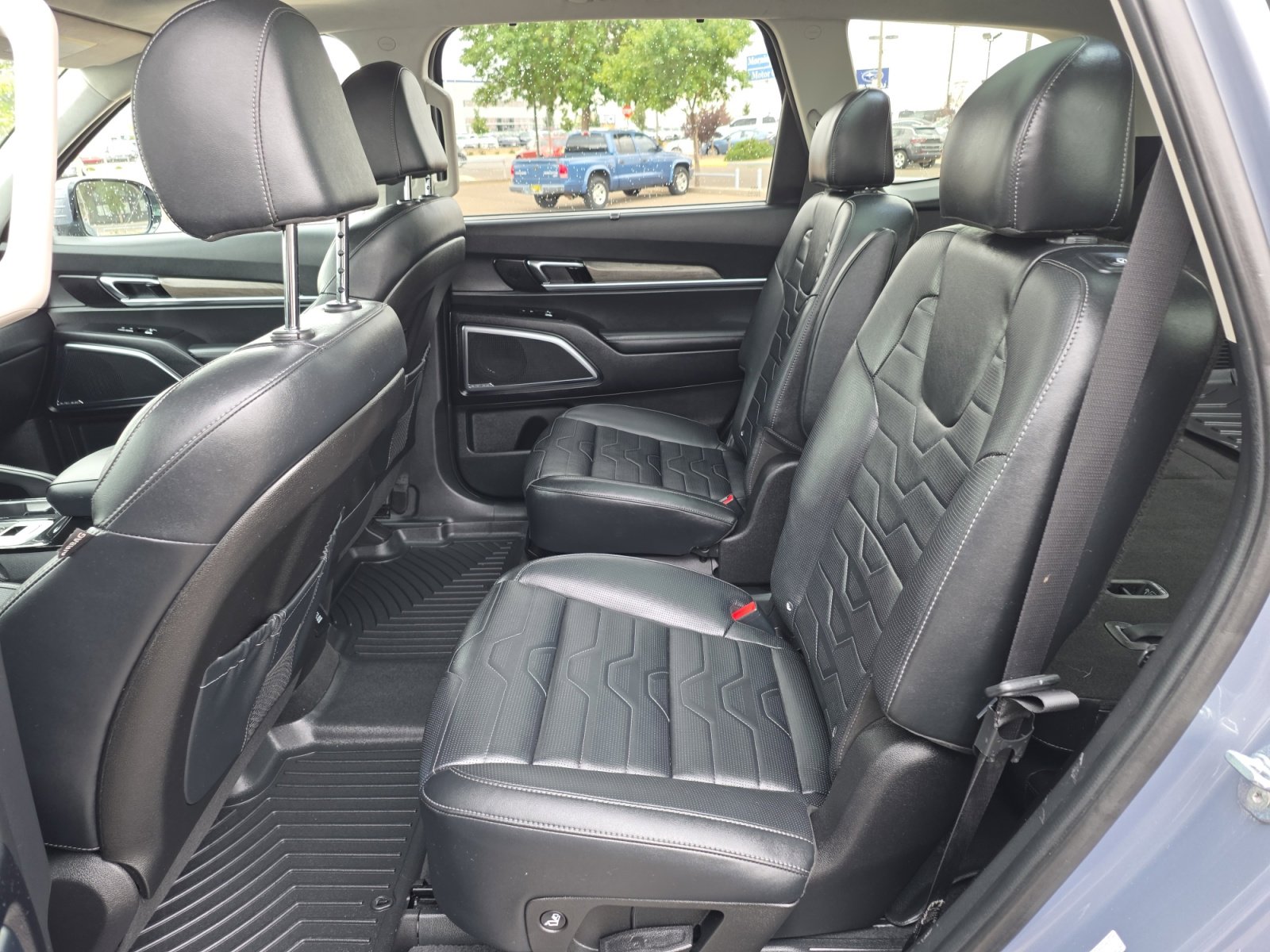 Used 2022 Kia Telluride SX w/ SX Prestige Package image 16