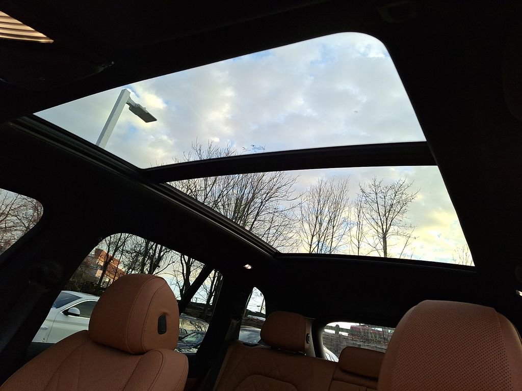 Certified 2023 BMW X5 xDrive40i w/ Premium Package image 12