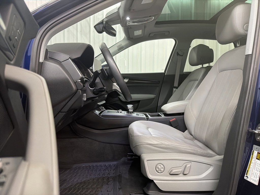 Used 2018 Audi Q5 Prestige w/ Prestige Package image 11