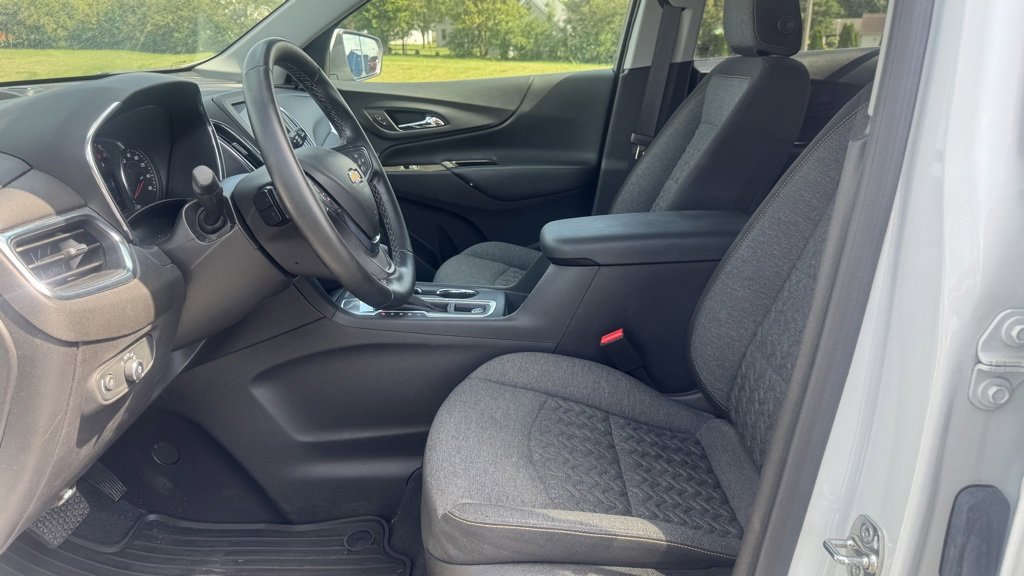 Used 2023 Chevrolet Equinox LT image 10