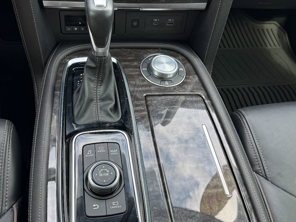 Used 2024 Nissan Armada Platinum w/ Captain's Chairs Package image 20