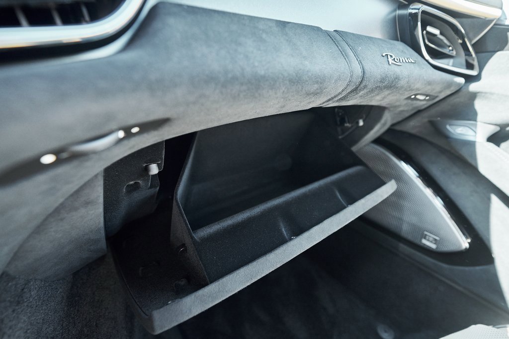 Used 2022 Ferrari Roma Base image 67