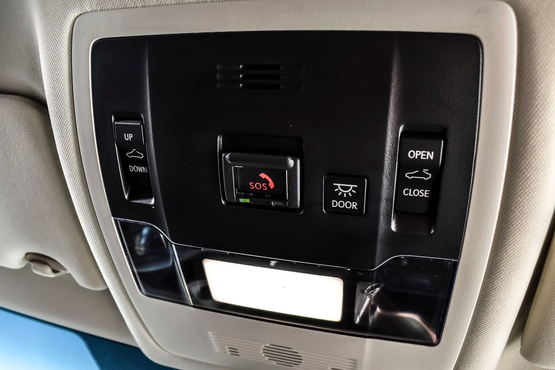 Used 2025 Lexus ES 300h w/ Premium Package FWD image 31