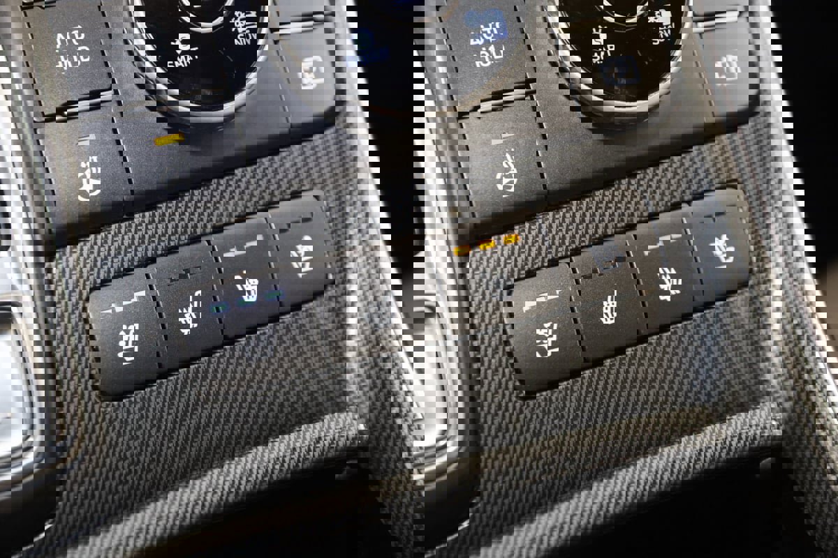 Used 2021 Hyundai Santa Fe Limited w/ Cargo Package image 8