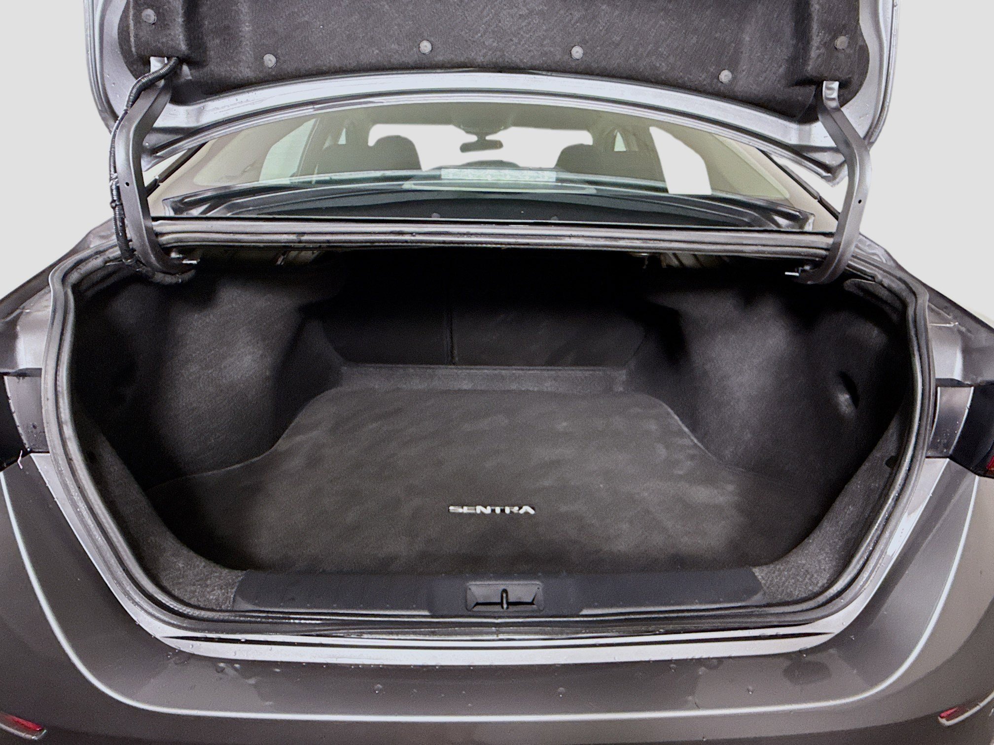 Used 2025 Nissan Sentra SV image 35