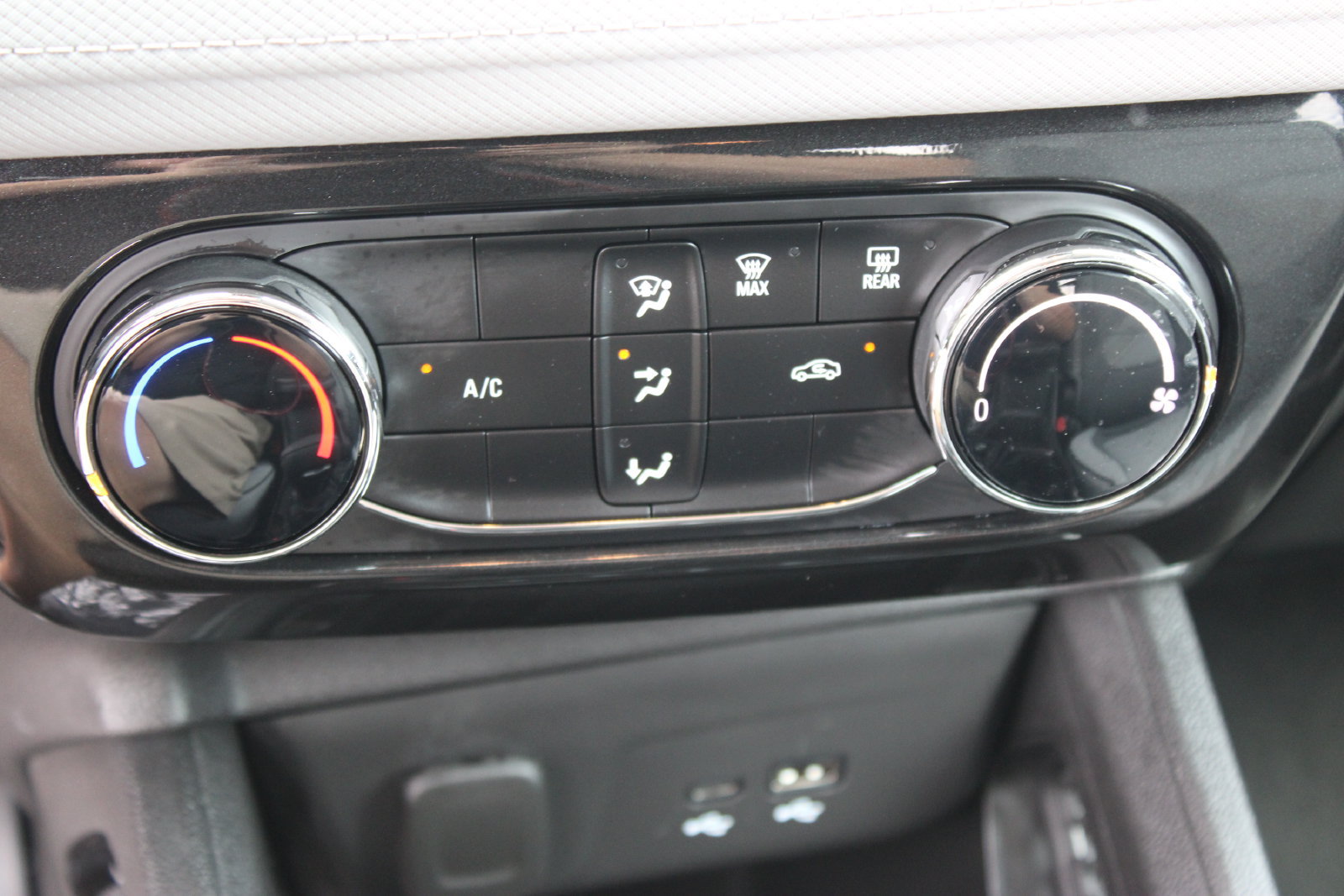Used 2026 Chevrolet TrailBlazer LT AWD/4WD image 16