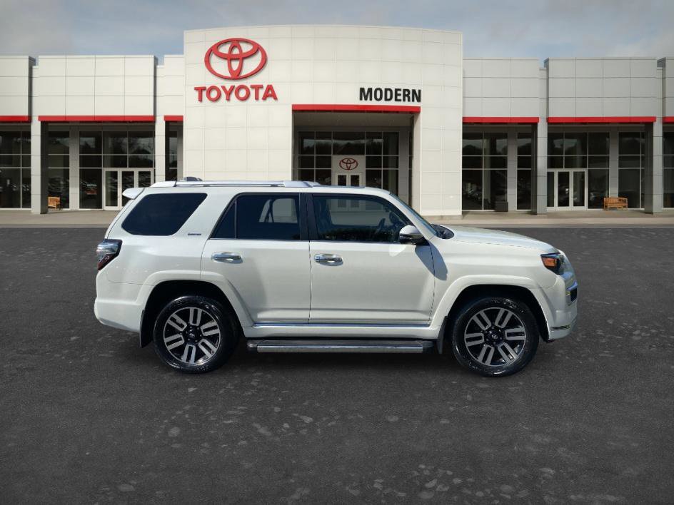 Used 2017 Toyota 4Runner Limited image 4
