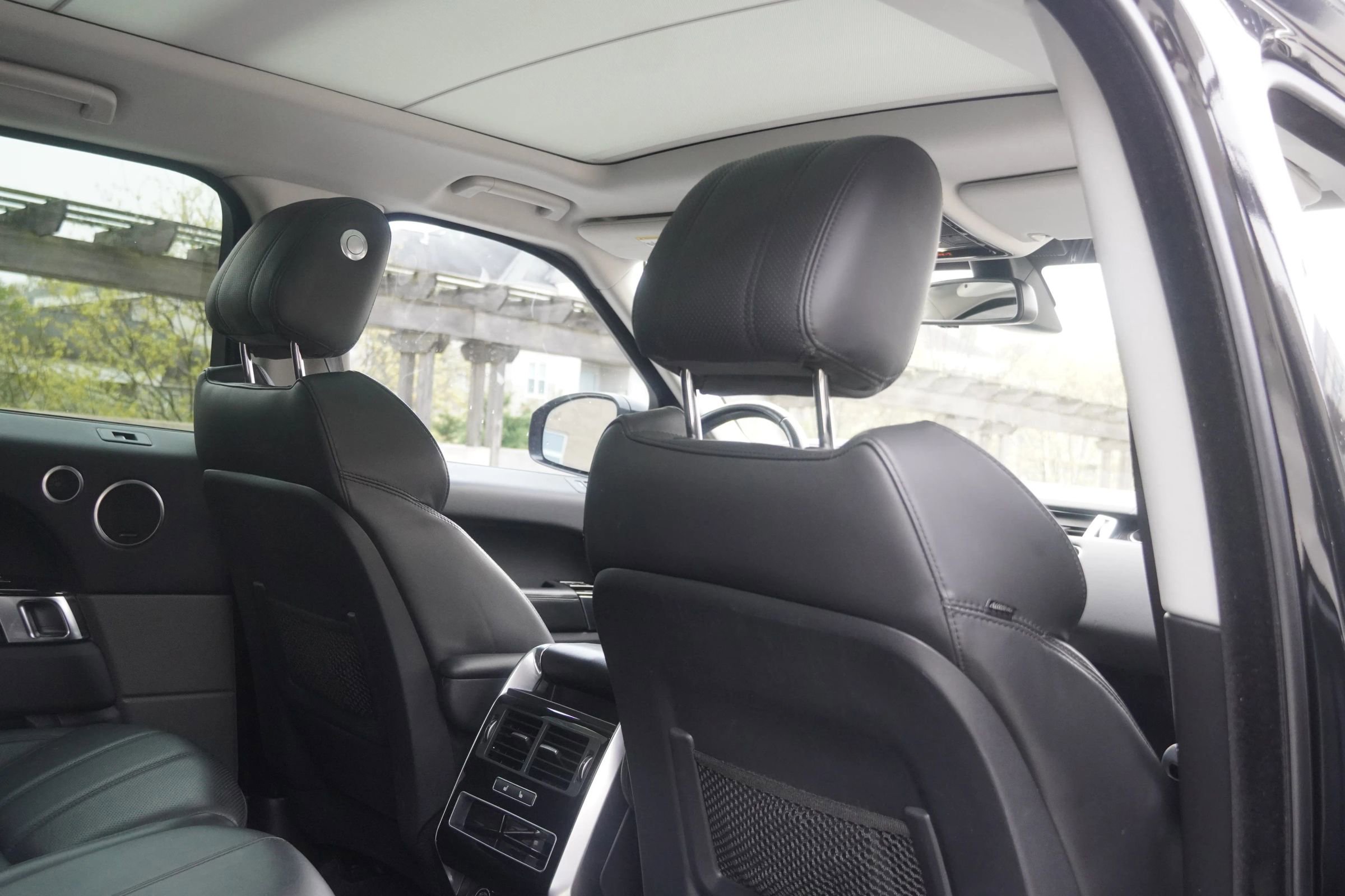 Used 2016 Land Rover Range Rover Sport Supercharged AWD/4WD image 36