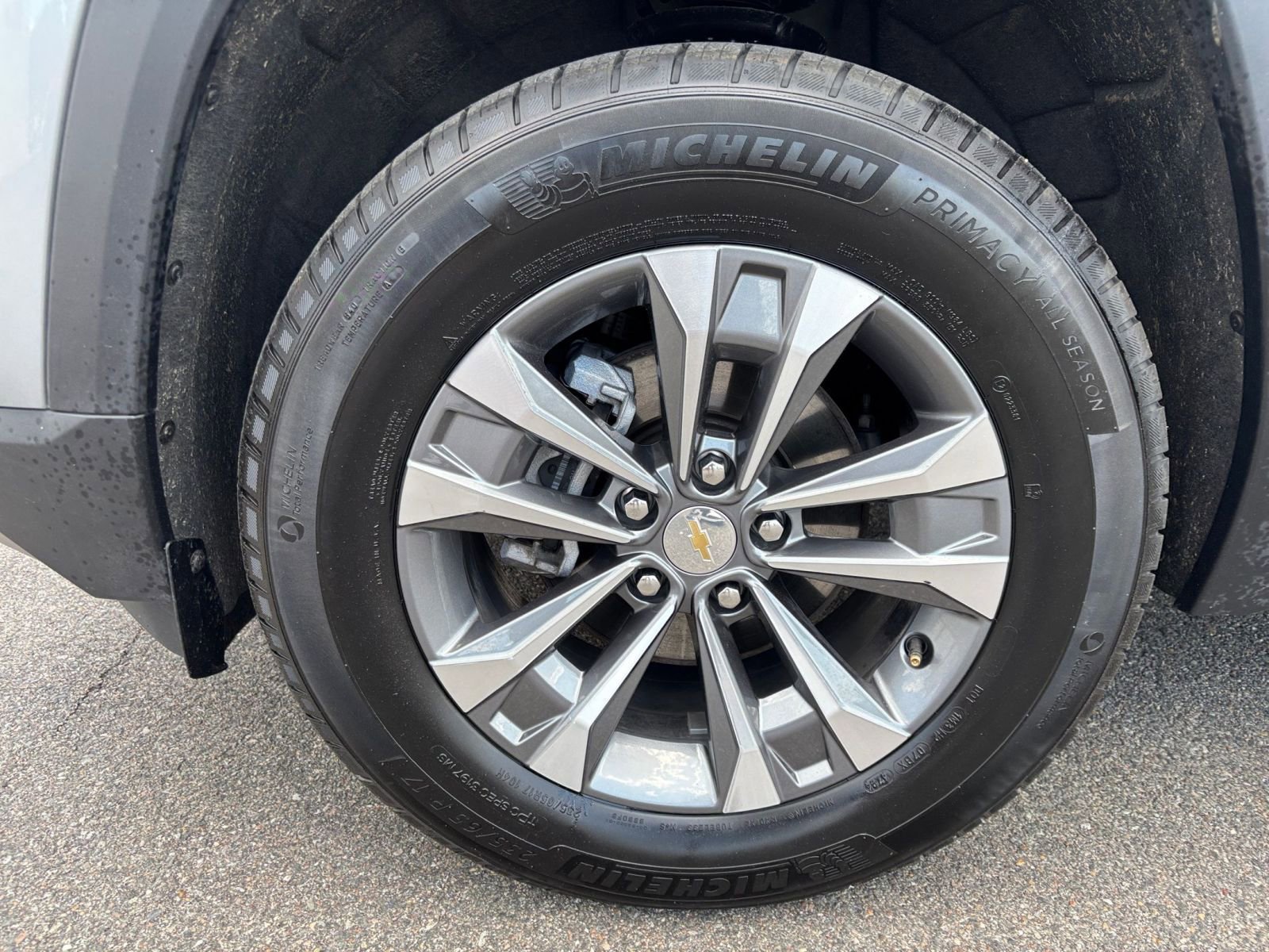 Used 2025 Chevrolet Equinox LT AWD/4WD image 29