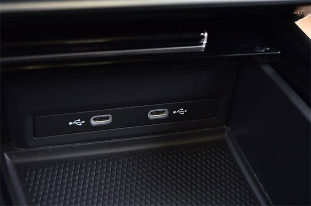 Used 2024 Volkswagen Atlas SEL Premium R-Line image 16