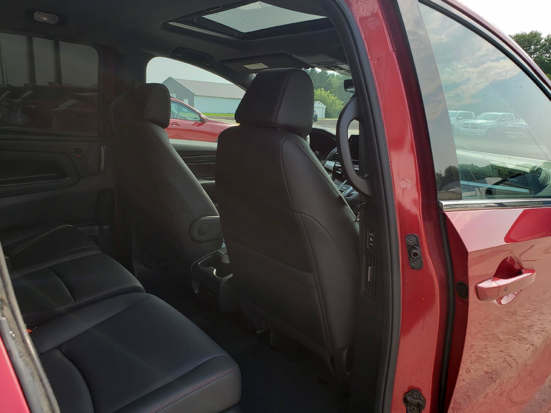 Used 2025 Honda Odyssey Sport-L image 12