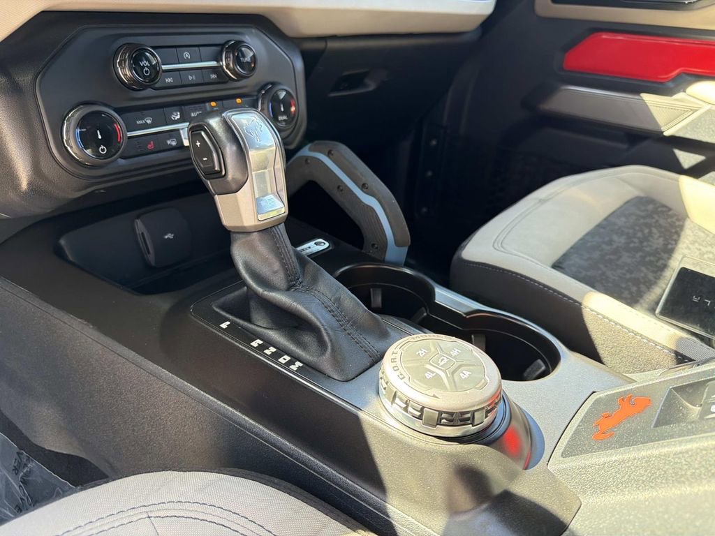 Certified 2022 Ford Bronco Wildtrak AWD/4WD image 16