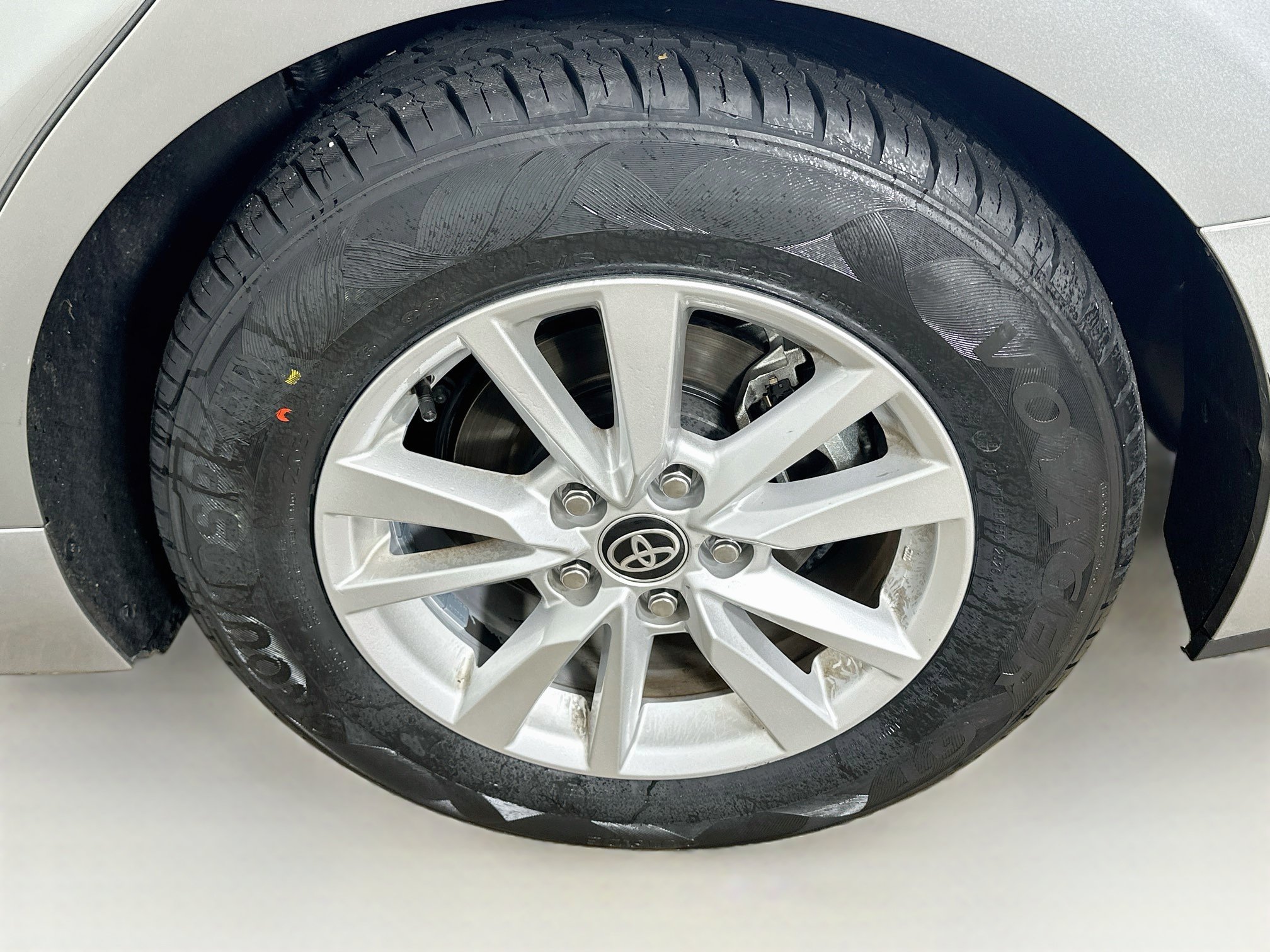Used 2026 Toyota Camry LE FWD image 11