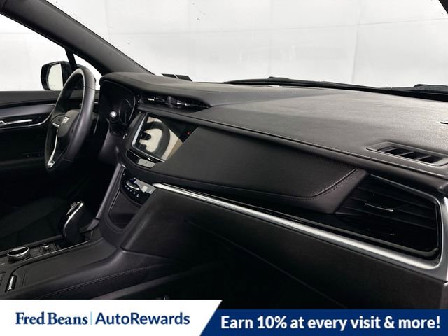 New 2025 Cadillac XT6 Luxury AWD/4WD image 32