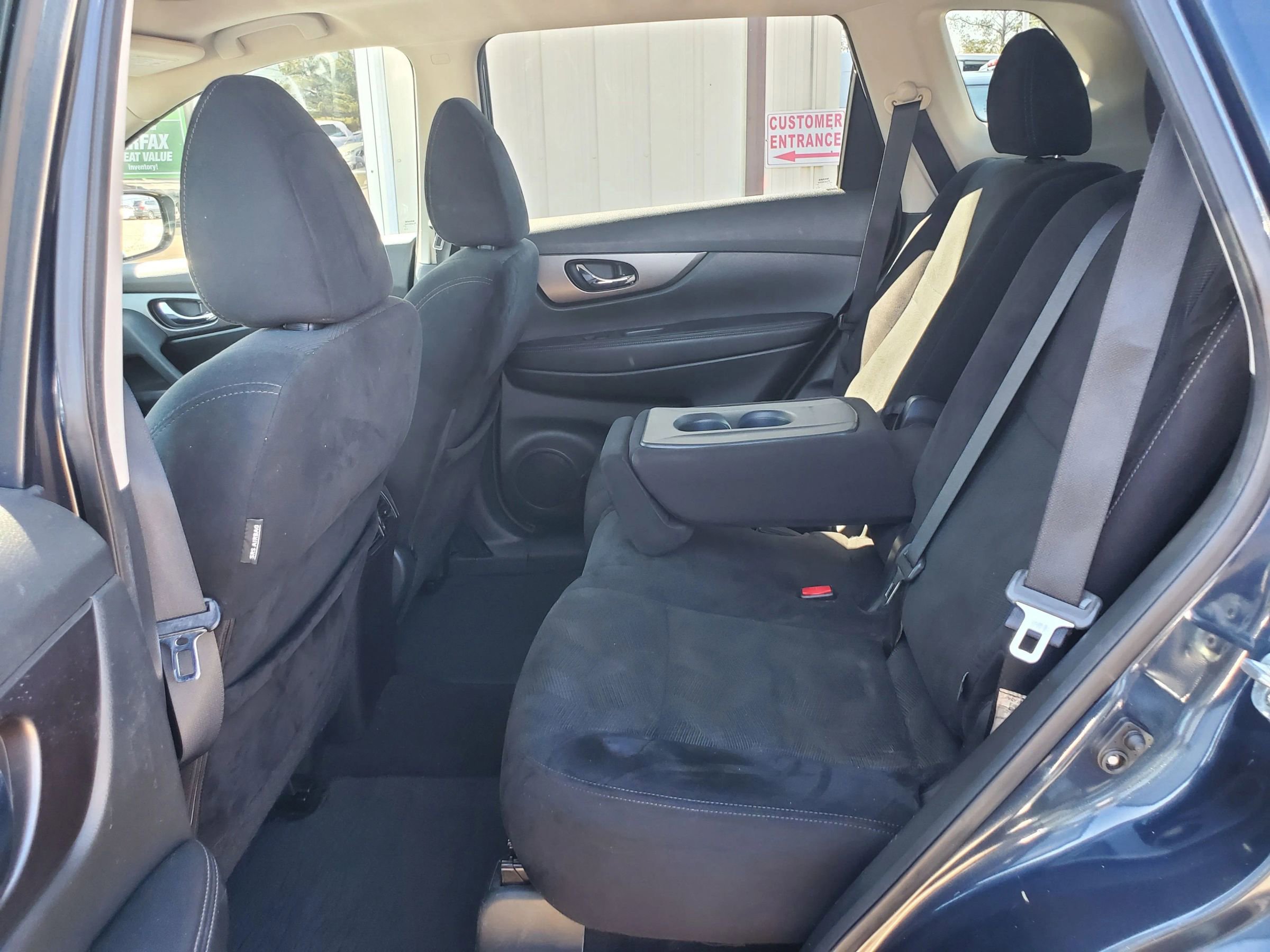 Used 2016 Nissan Rogue SV w/ SV Premium Package image 27