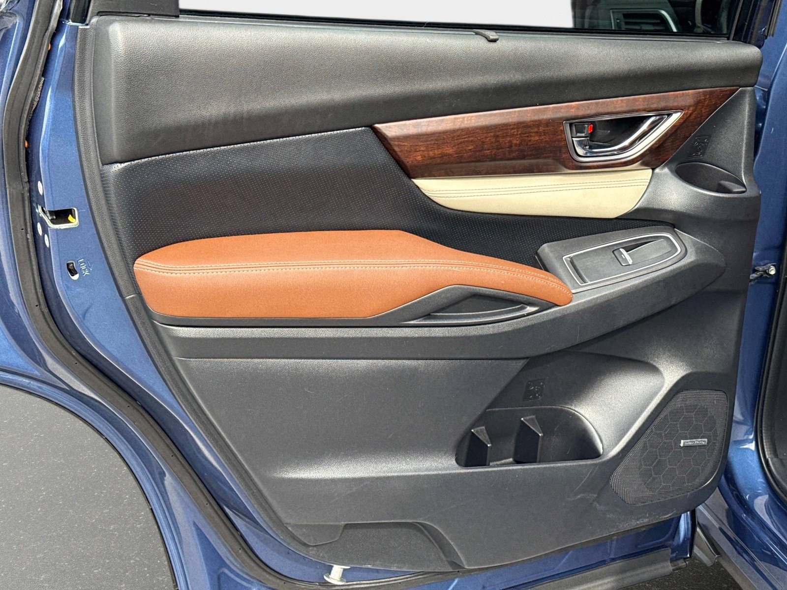 Used 2020 Subaru Ascent Touring image 14