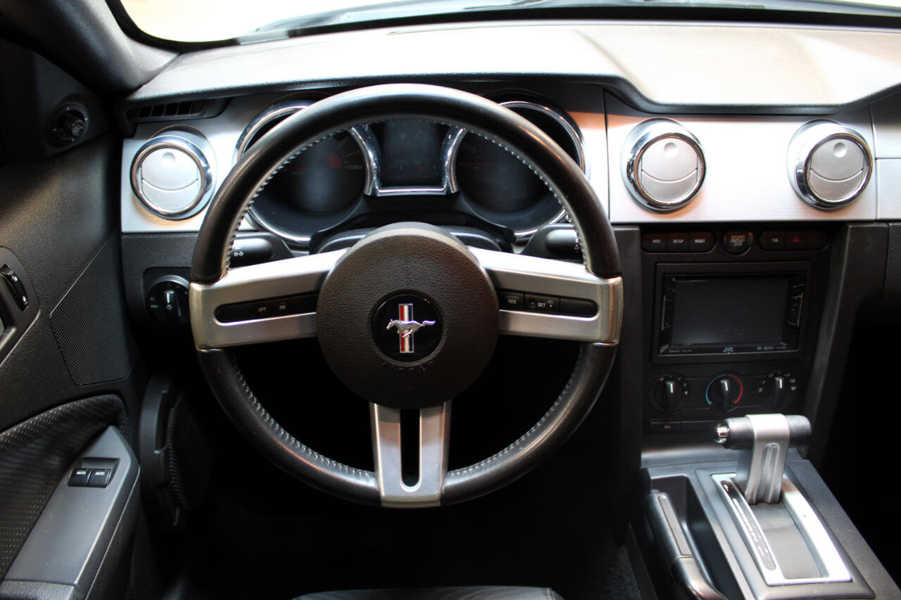 Used 2005 Ford Mustang GT image 32
