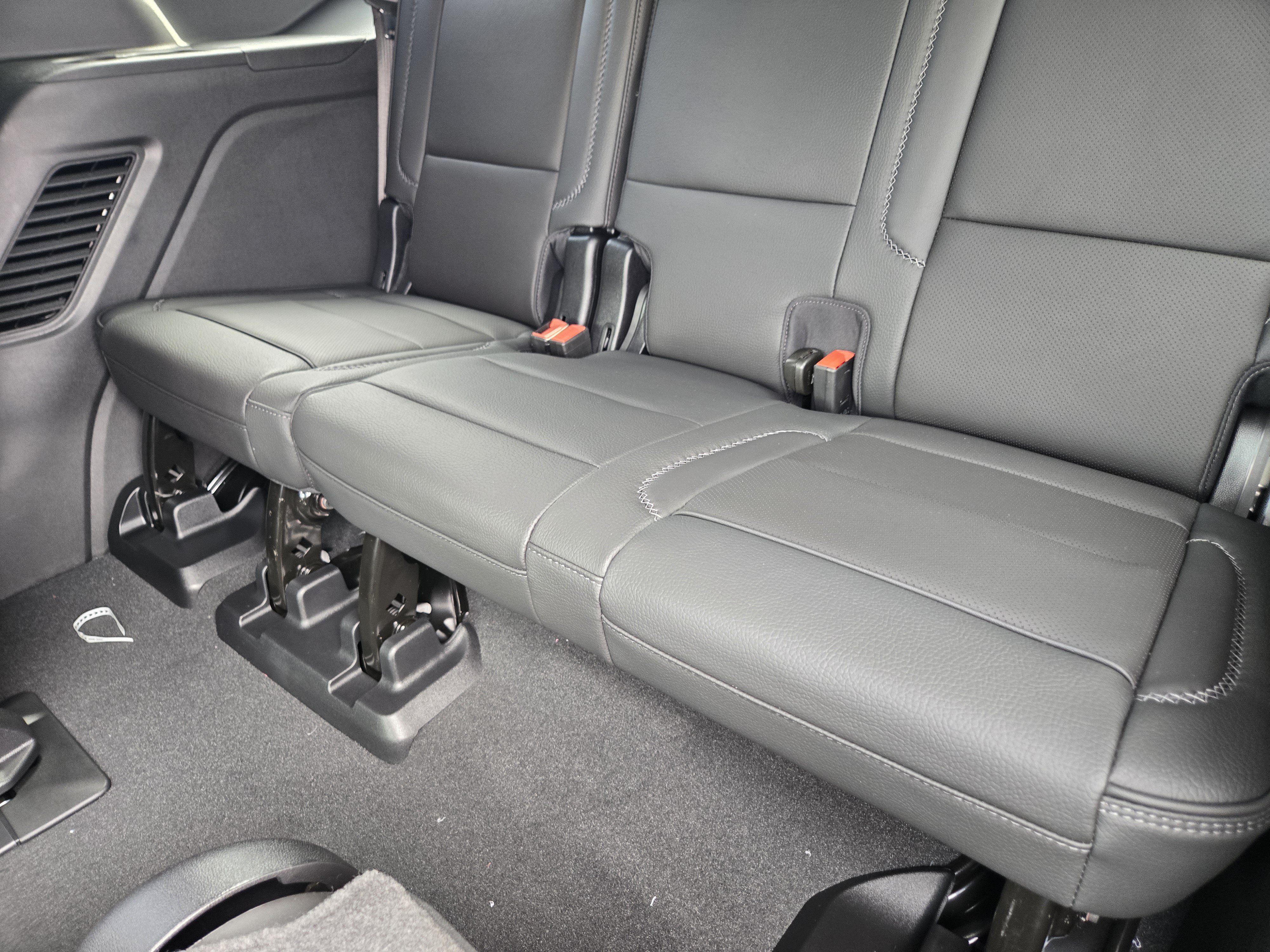 New 2026 GMC Yukon Denali w/ Denali Reserve Package AWD/4WD image 24