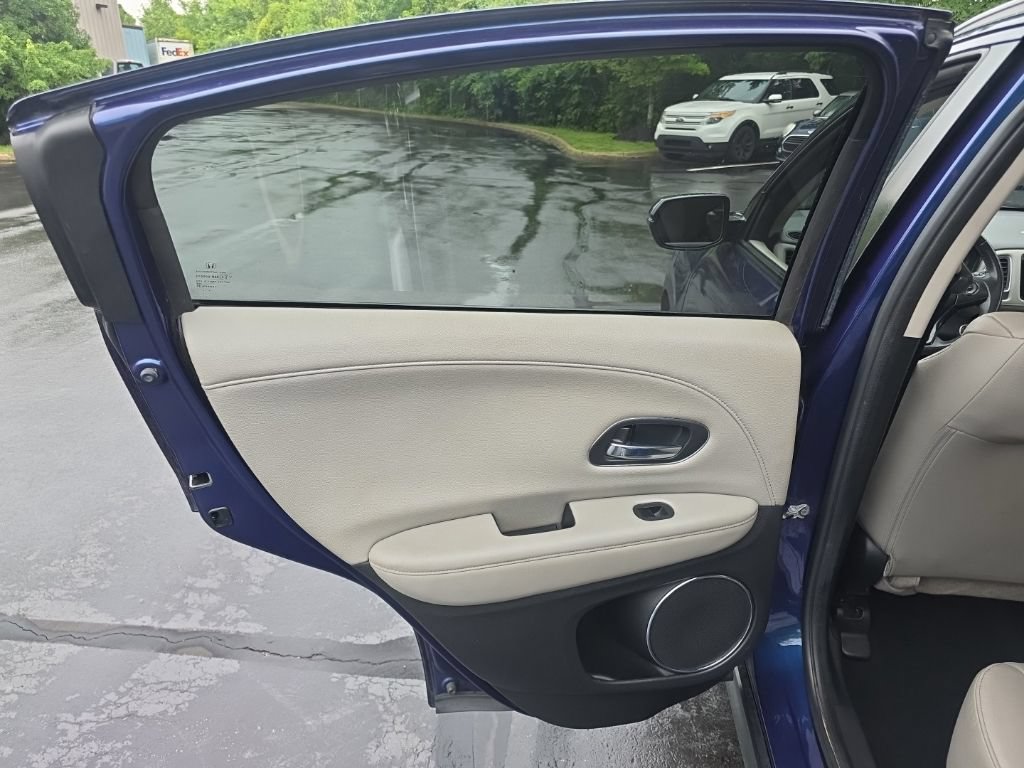 Used 2017 Honda HR-V EX-L image 22