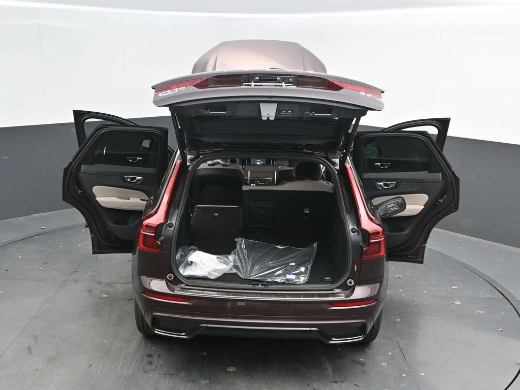 New 2026 Volvo XC60 B5 Core w/ Climate Package AWD/4WD image 40