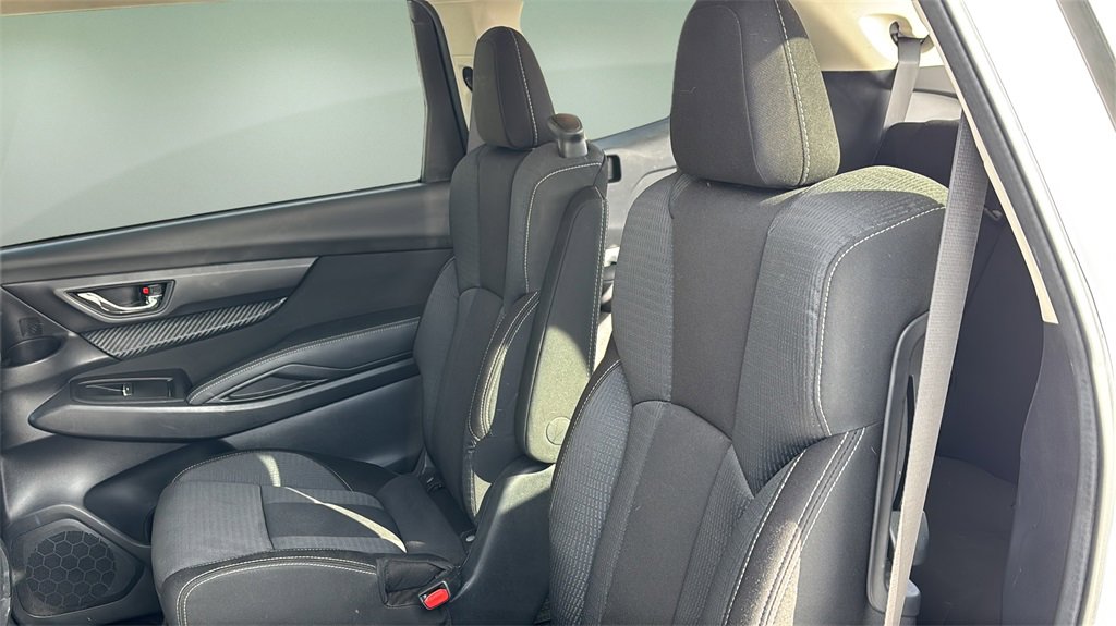 Used 2023 Subaru Ascent Premium w/ Convenience Package image 9