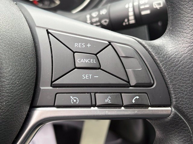 Used 2018 Nissan Rogue S AWD/4WD image 17