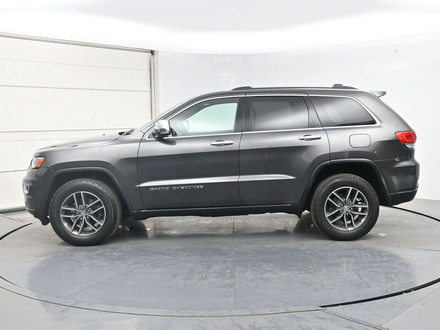 Used 2017 Jeep Grand Cherokee Limited AWD/4WD image 22