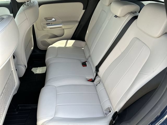 Used 2023 Mercedes-Benz GLA 250 4MATIC image 25