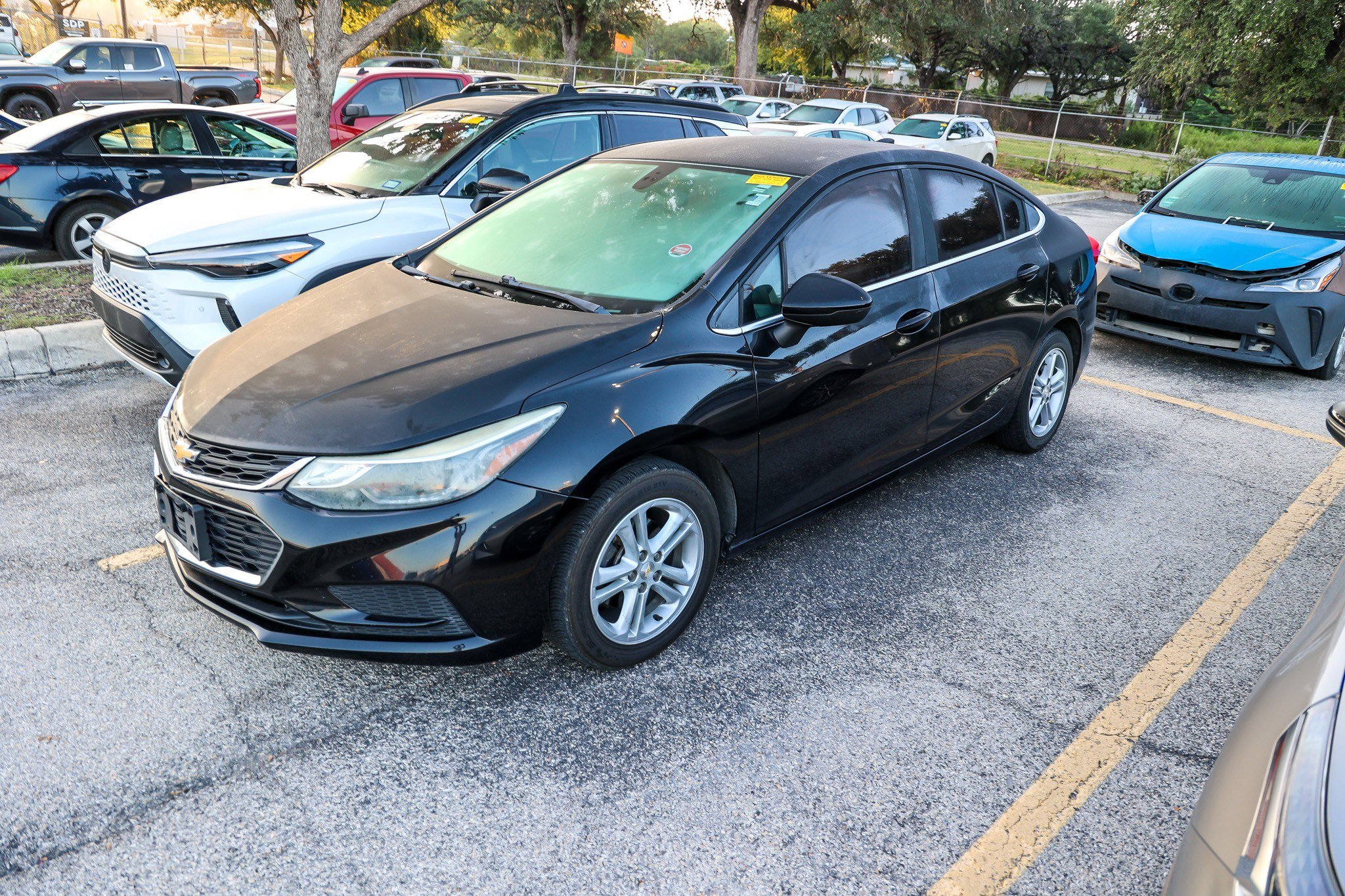 Used 2016 Chevrolet Cruze LT FWD image 3