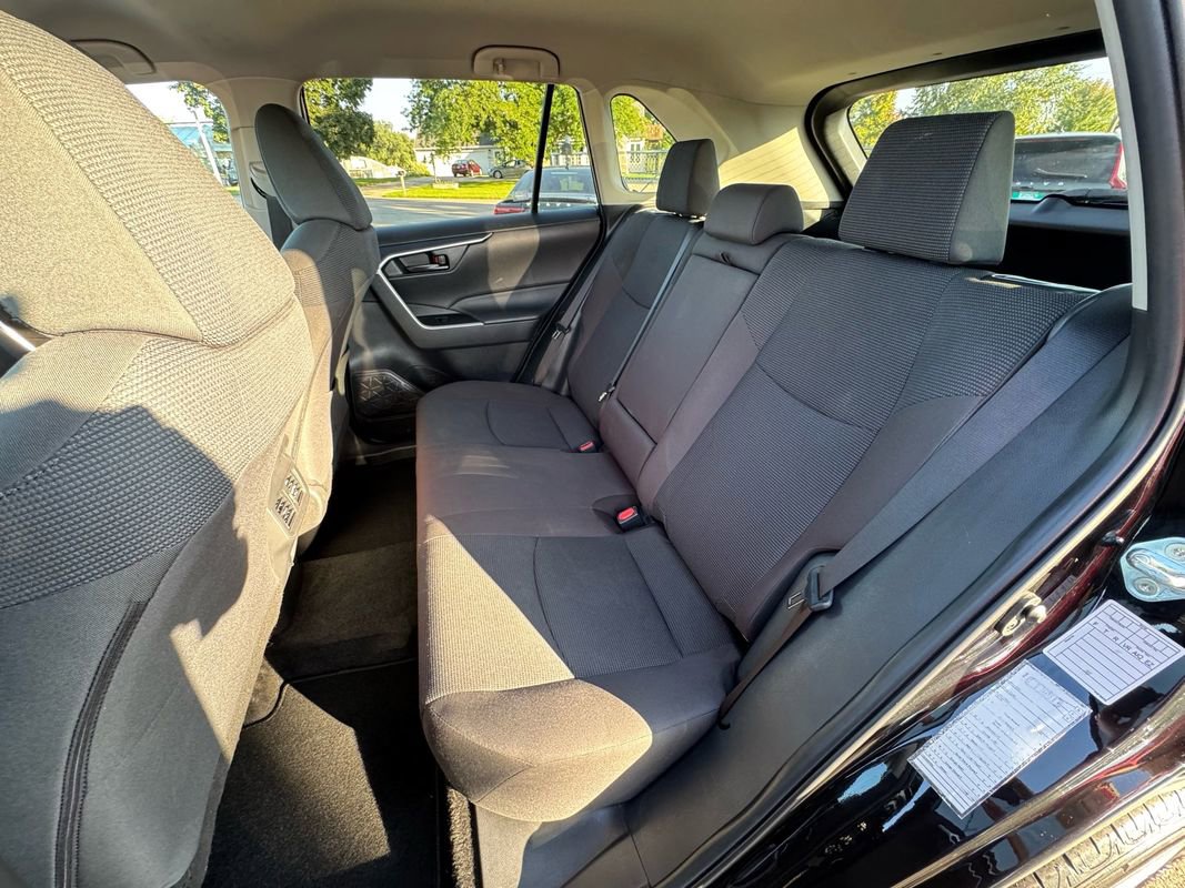 Used 2024 Toyota RAV4 LE image 19