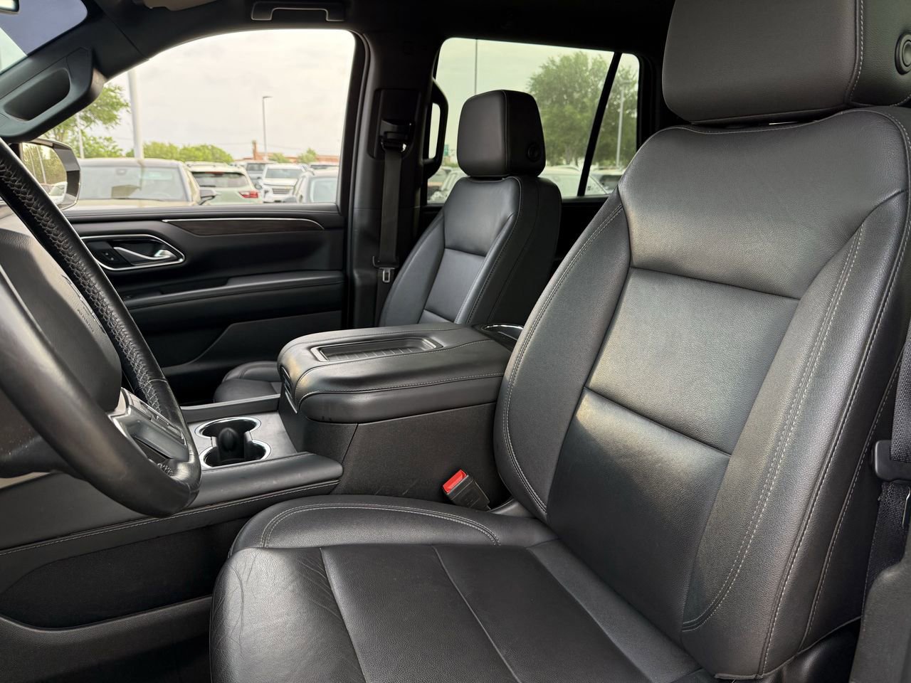 Certified 2022 Chevrolet Tahoe Z71 w/ Luxury Package image 21