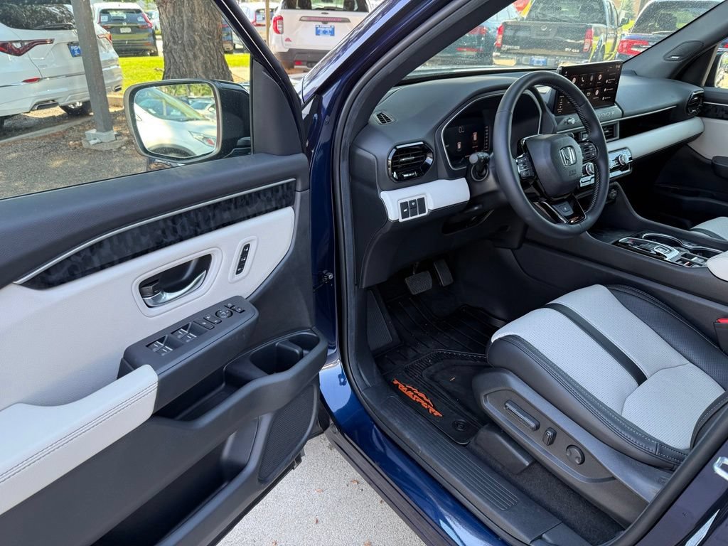 Certified 2026 Honda Passport TrailSport Elite image 13