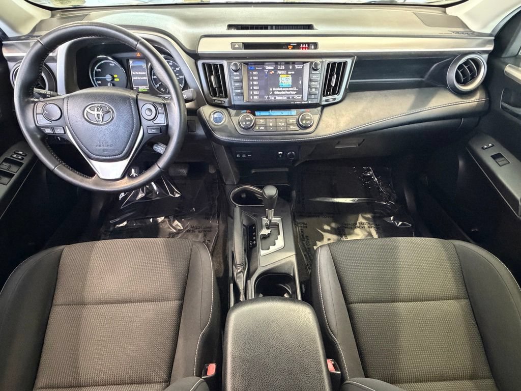 Certified 2018 Toyota RAV4 XLE w/ Convenience Package AWD/4WD image 32