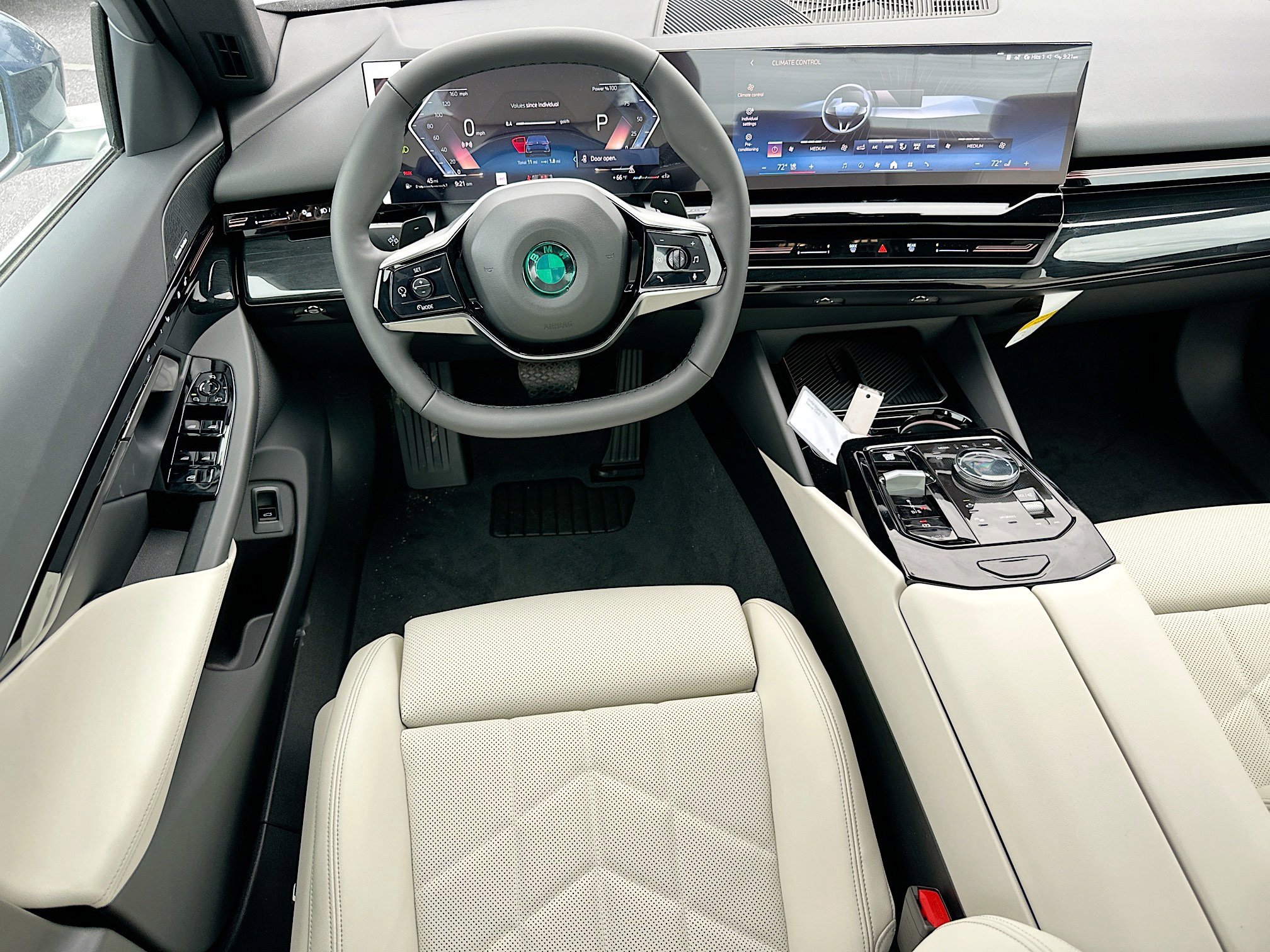 New 2026 BMW 530i w/ Convenience Package image 17