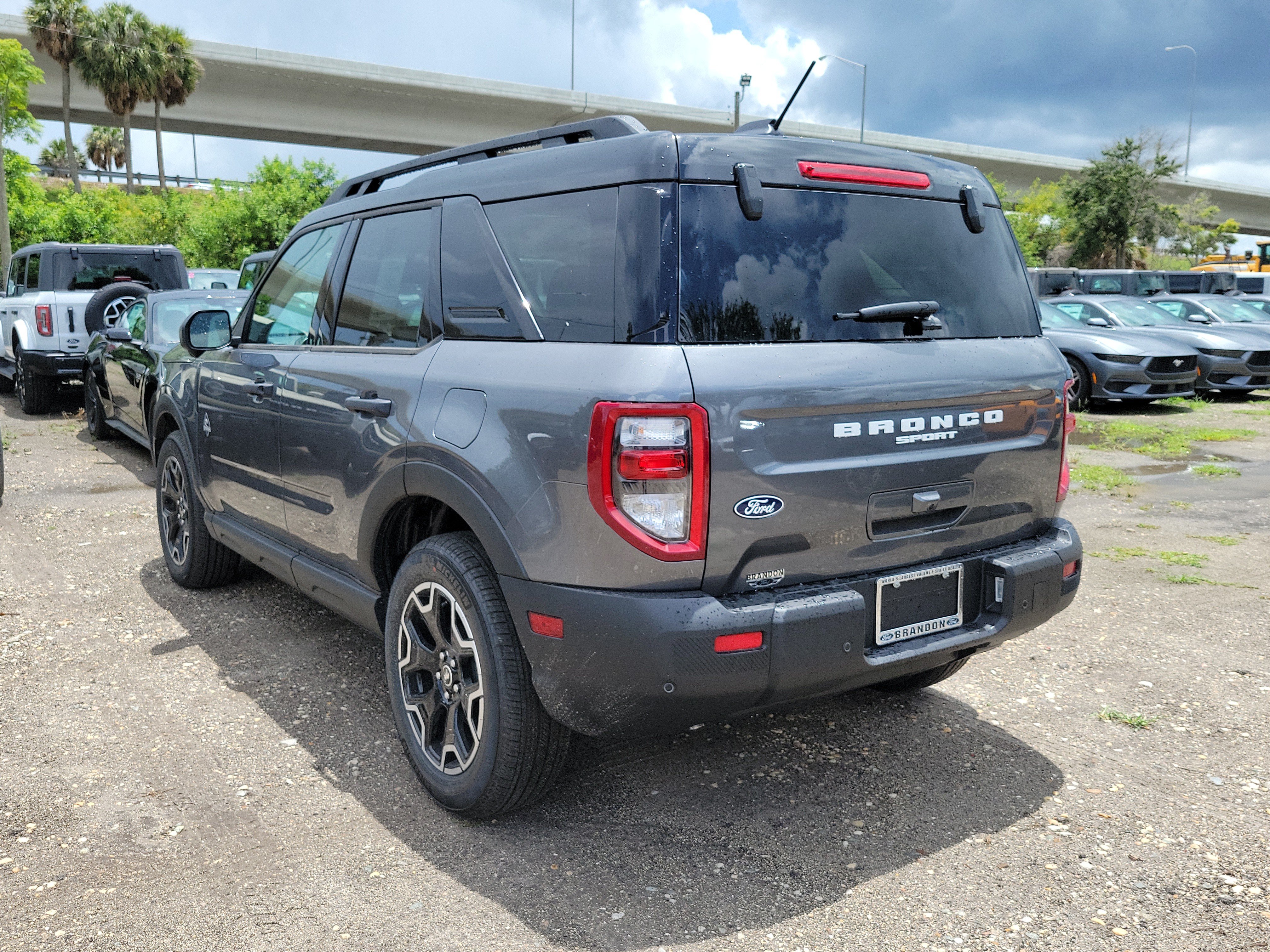 New 2026 Ford Bronco Sport Outer Banks w/ Outer Banks Tech Package+ AWD/4WD image 6
