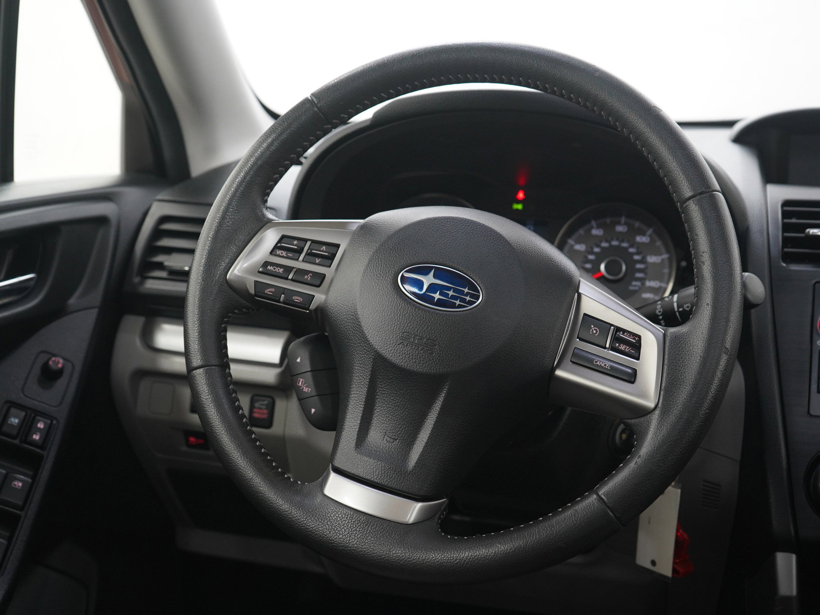 Used 2015 Subaru Forester 2.5i Limited image 14