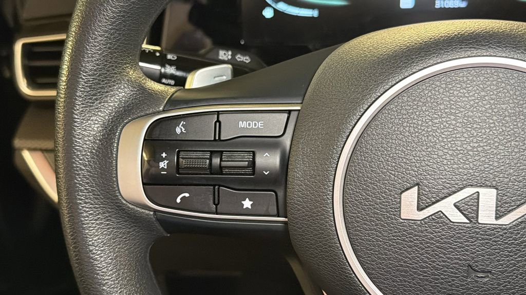 Used 2023 Kia Sportage LX image 28