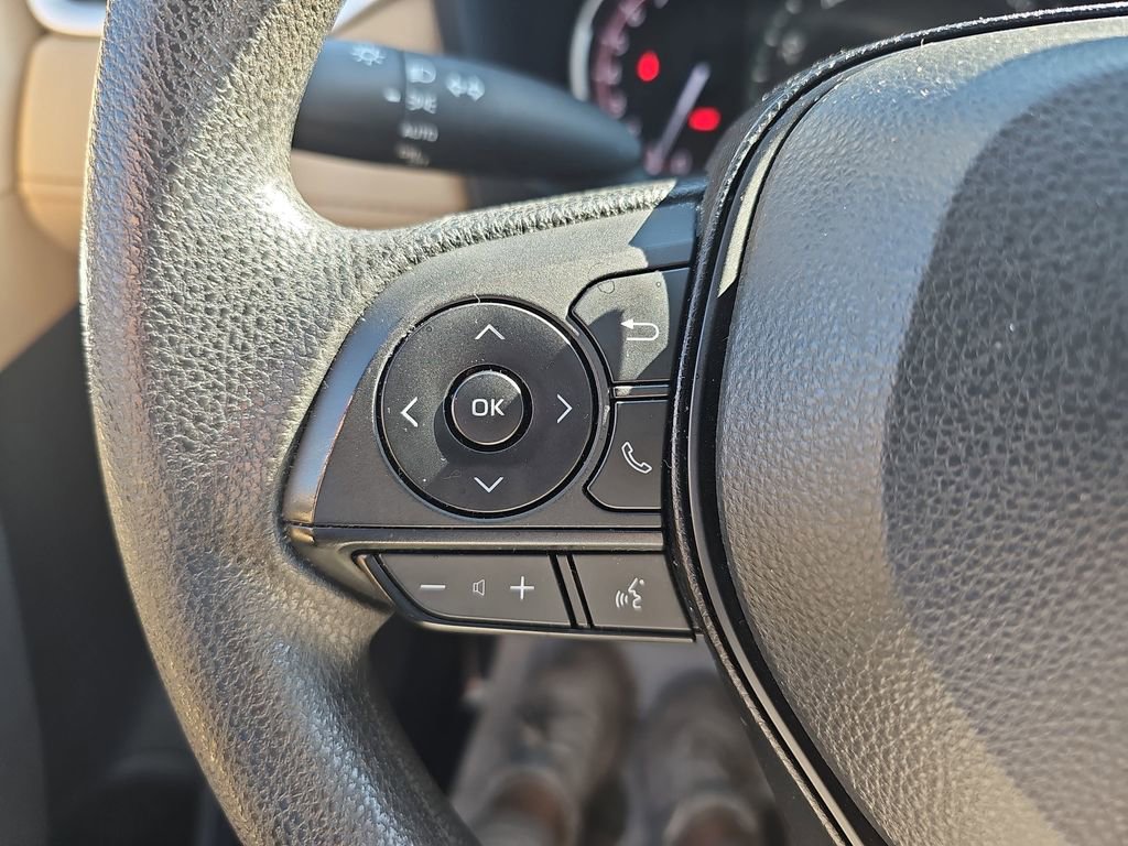 Used 2023 Toyota RAV4 XLE image 21