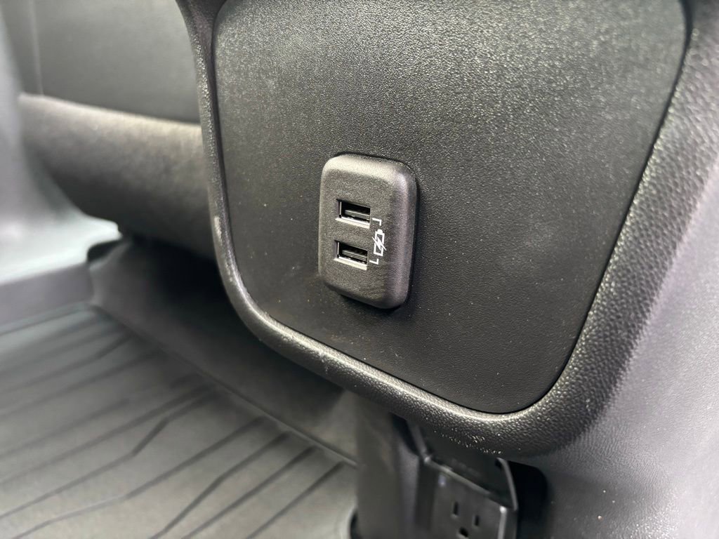 Used 2023 GMC Terrain SLT image 18