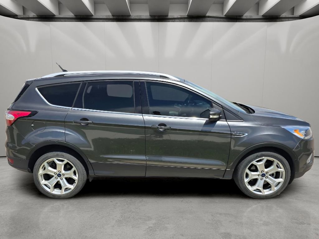 Used 2018 Ford Escape Titanium AWD/4WD image 6