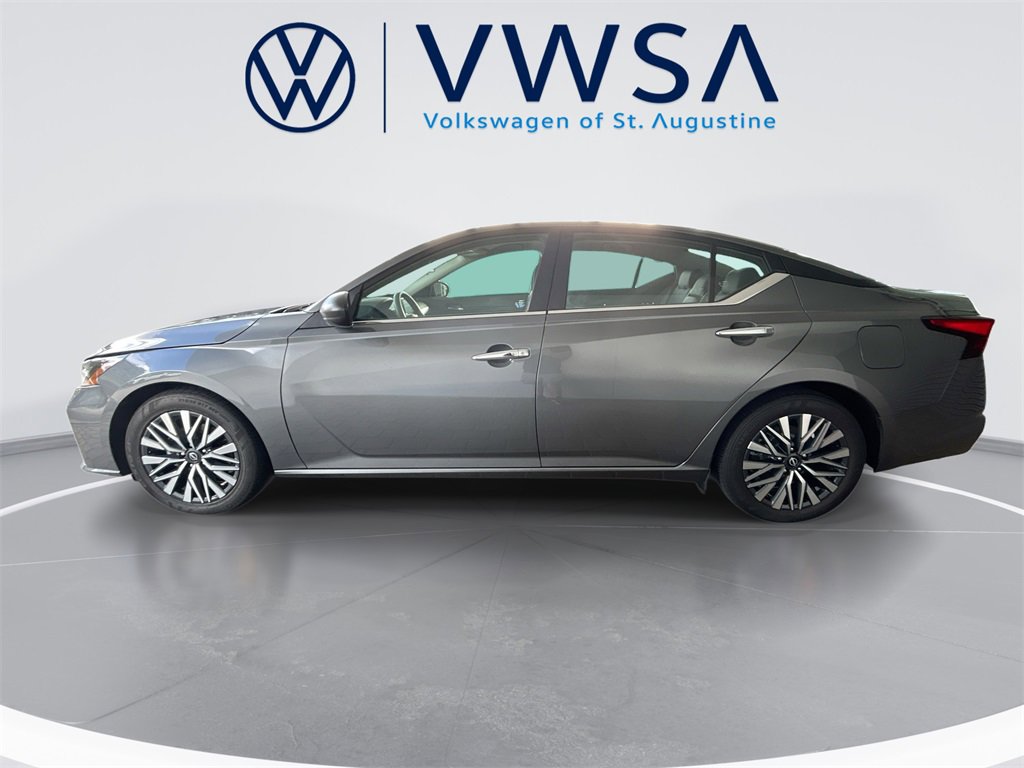 Used 2024 Nissan Altima 2.5 SV image 5