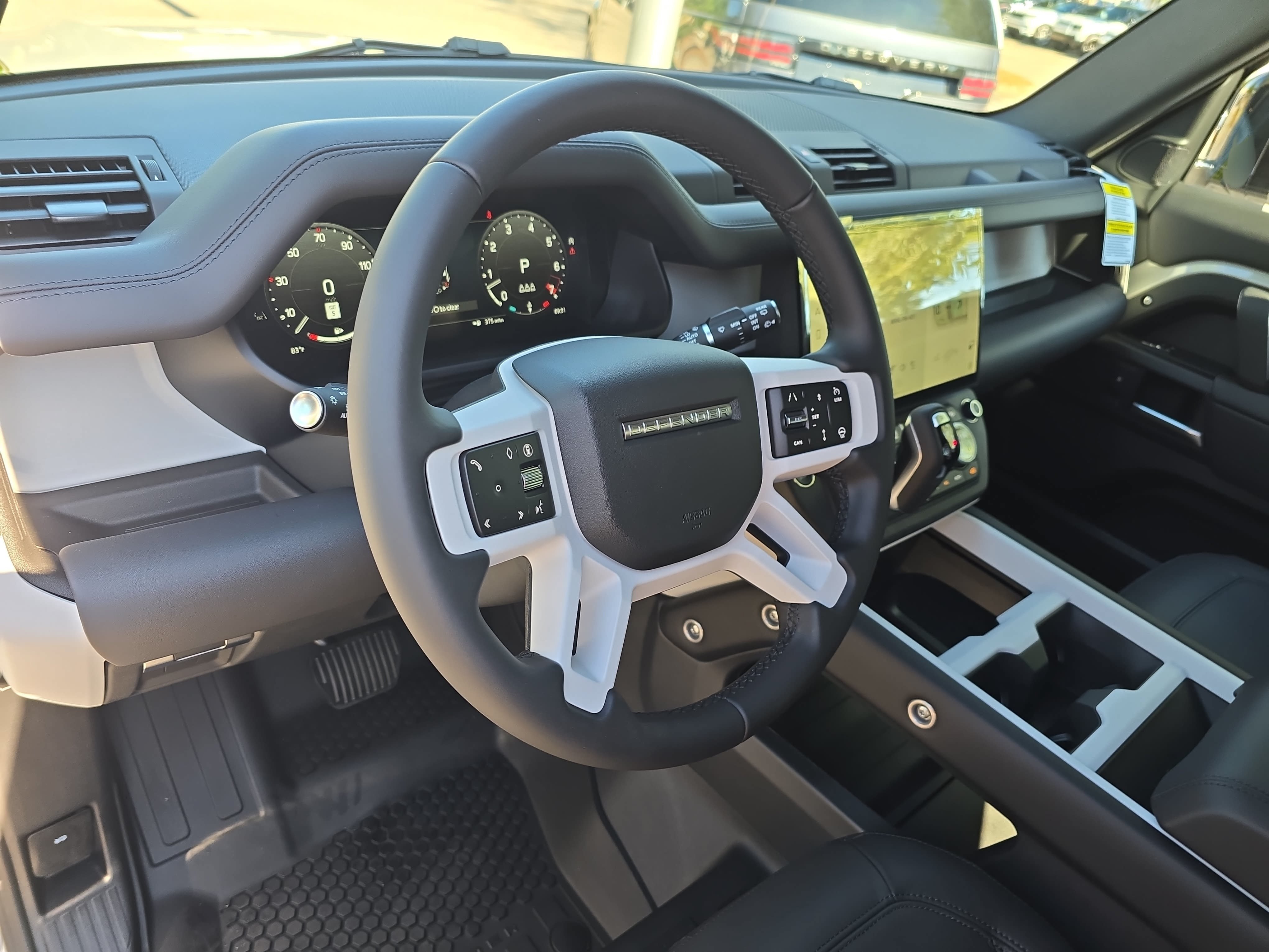New 2026 Land Rover Defender 110 X-Dynamic SE AWD/4WD image 15