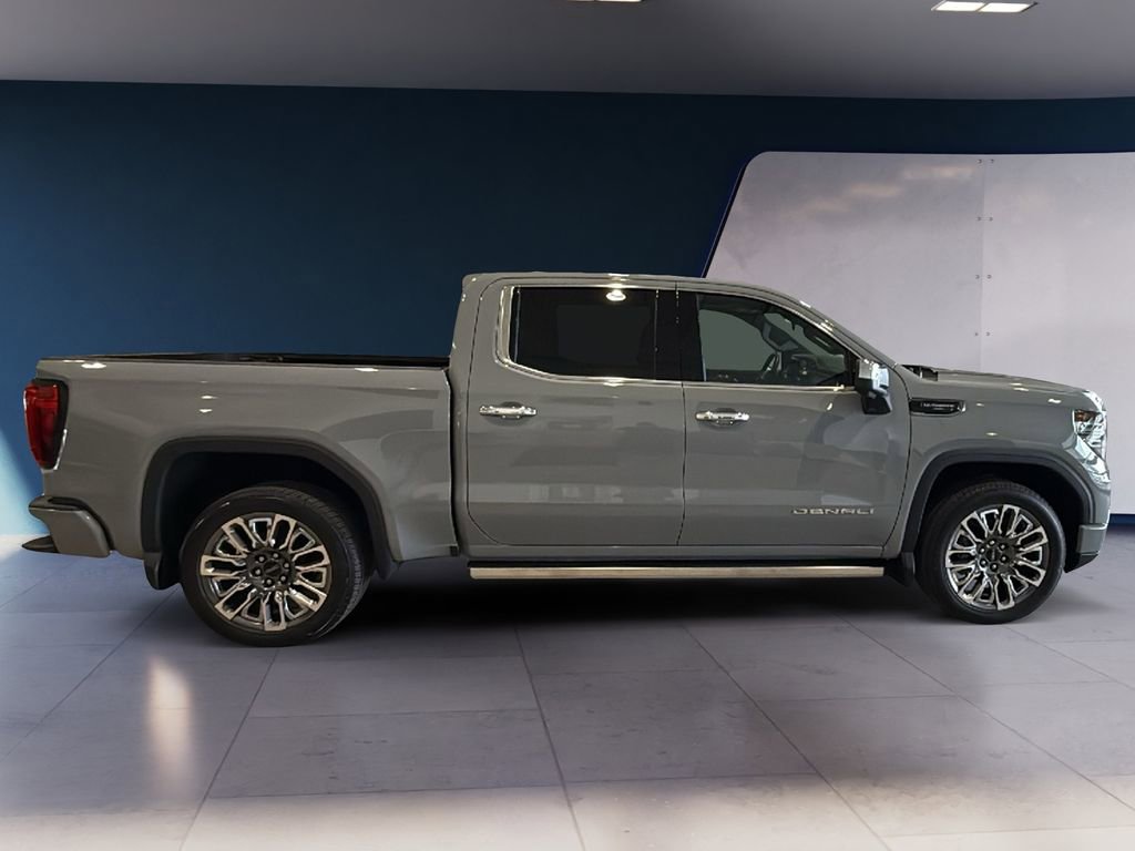 Used 2025 GMC Sierra 1500 Denali Ultimate image 8