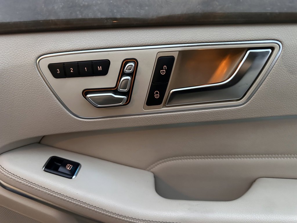 Used 2015 Mercedes-Benz E 350 Sedan image 22