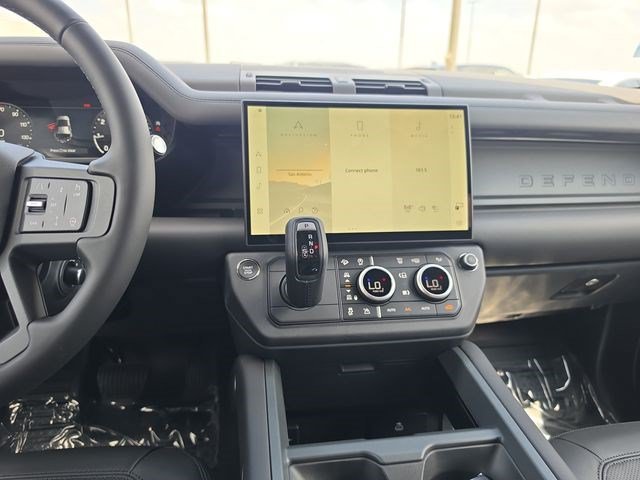 New 2026 Land Rover Defender 110 X-Dynamic SE AWD/4WD image 15